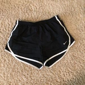 Black nike shorts